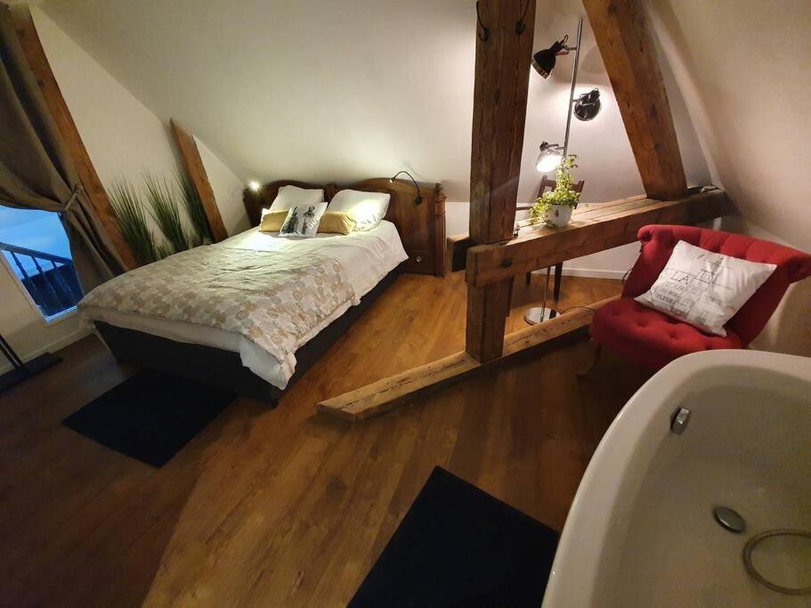 La Tour Du Bois Fleuri Apartment กอลมาร์ ภายนอก รูปภาพ